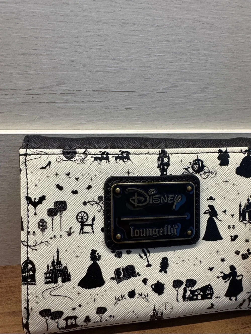 NWT Loungefly Disney Princess Silhouette AOP Flap Wallet Black White Bow